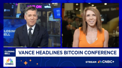 Average 401(k) balances fall due to market volatility, Fidelity says Average 401(k) balances fall due to market volatility, Fidelity says