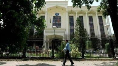 FBR considers turning to whistle-blowers to expose tax evaders