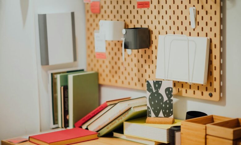 10 College Dorm Room Essentials